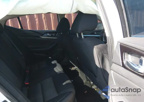 2018 Nissan Maxima 3.5 S z USA, uszkodzony, nr VIN 1N4AA6AP4JC409897